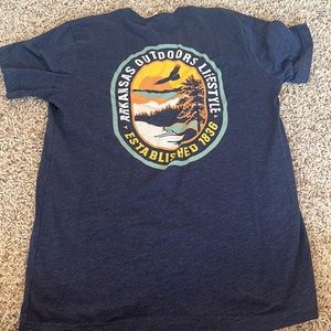 Blue graphic tee unisex M